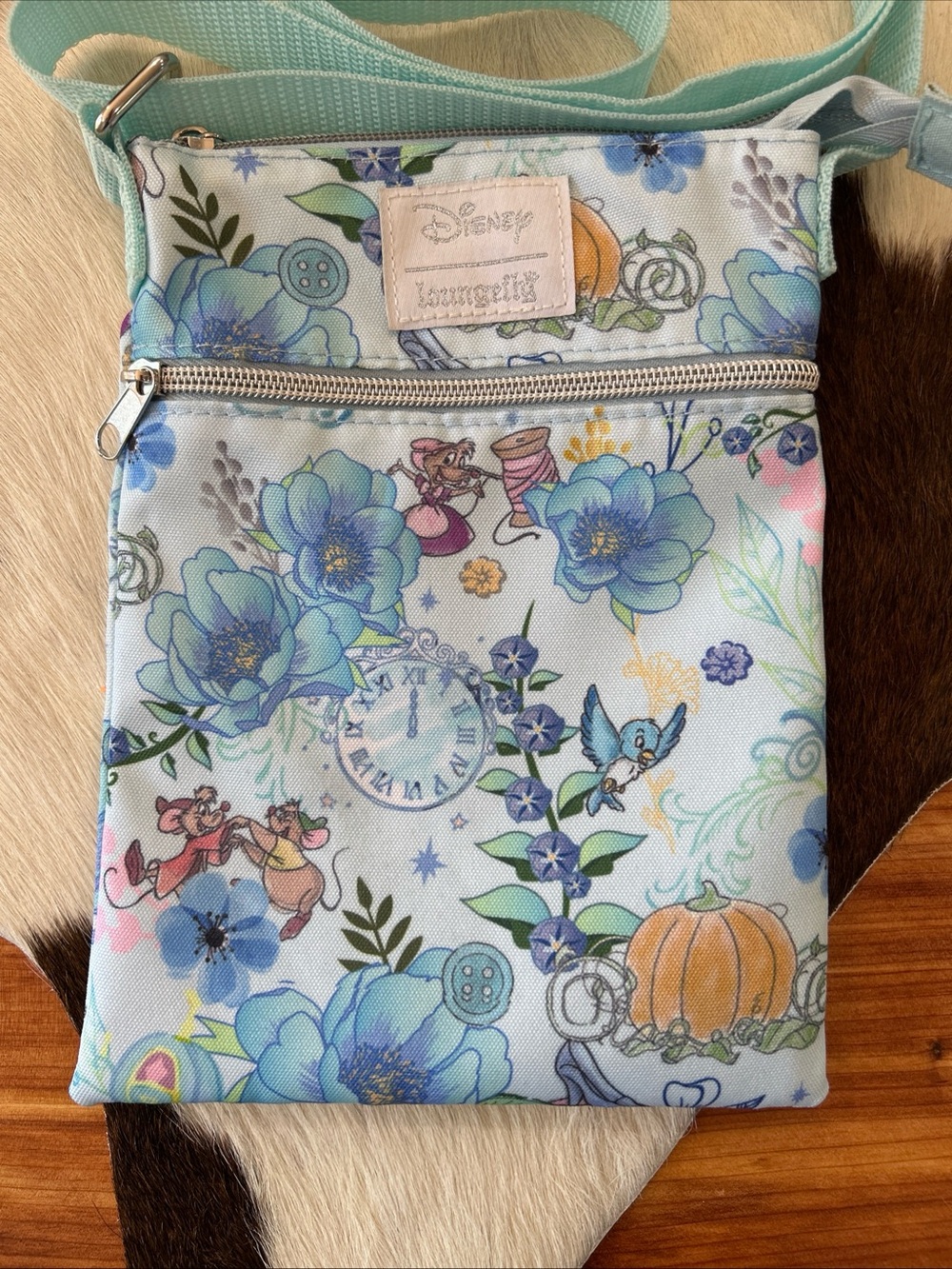 Disney Loungefly Cinderella Mice Floral Passport Crossbody Bag Light Blue - Picture 2 of 7